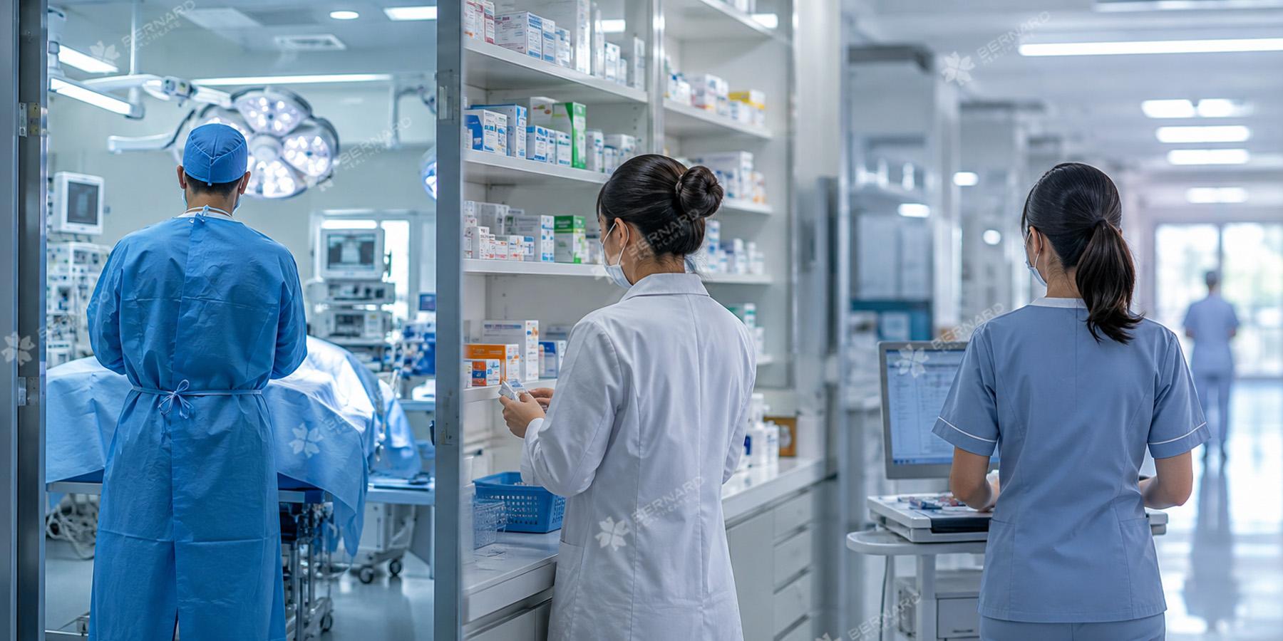 Nhân viên y tế có nguy cơ mắc suy giãn tĩnh mạch do đặc thù phải đứng nhiều giờ
